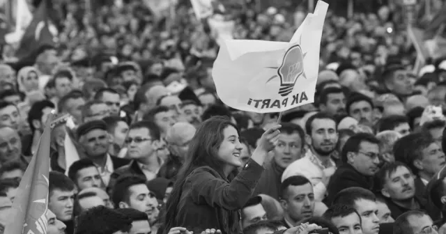 Seçim bitti, yarattığı büyük çalkantı ve şaşkınlık hız kesmeden sürüyor…