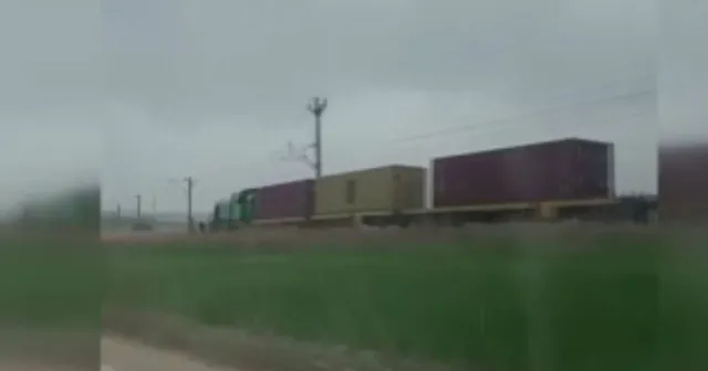 Ankara'da yük treni raydan çıktı