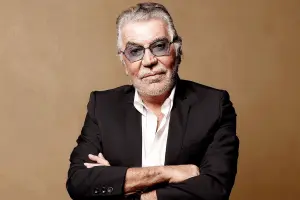 Ünlü İtalyan moda tasarımcısı Roberto Cavalli, yaşamını yitirdi