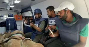TRT Arabi ekibi, İsrail ordusunun saldırısında yaralandı