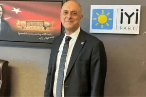 Ümit Özlale, İYİ Parti’den istifa etti
