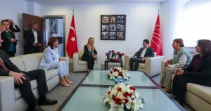 CHP ile DEM Parti heyetleri bayramlaştı