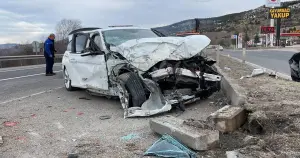 Bayram tatilinin ilk 4 gününde 2 bin 453 trafik kazası yaşandı