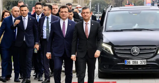 Özgür Özel, Ekrem İmamoğlu'nu ziyaret etti