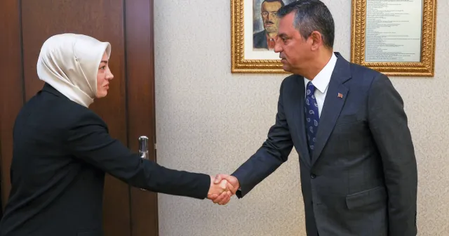 Özgür Özel, Sinan Ateş'in eşi Ayşe Ateş ile görüştü