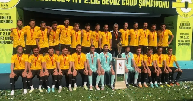 Esenler Erokspor, şampiyonluk kupasına kavuştu