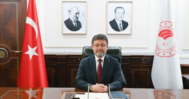 Bakan İbrahim Yumaklı sokak hayvanlarıyla ilgili açıklama yaptı