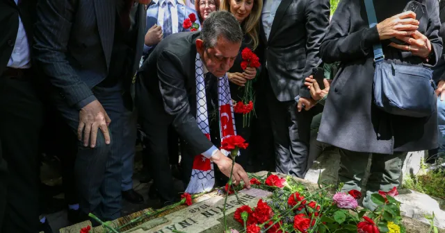 Özgür Özel, Ankara'da üç fidan anmasına katıldı