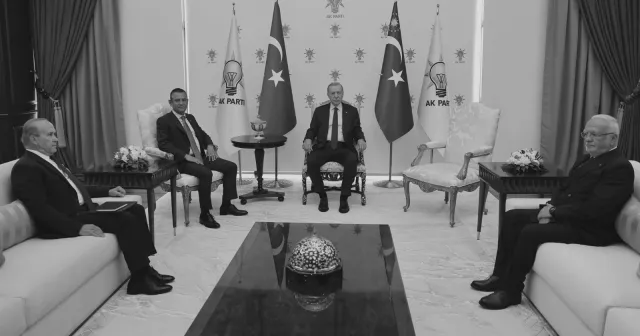 Semboller, koltuk ve Özel'e düşen sorumluluk