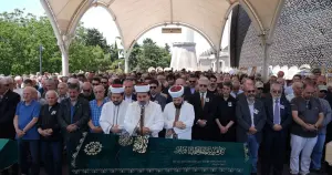 Ahmet Uğurlu son yolculuğuna uğurlandı