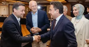 Ali Babacan, DİKTİO'nun davetlisi olarak gittiği Atina’da konuştu