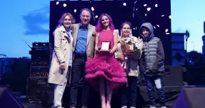 Beylikdüzü Belediyesi, anneler günü şenliği yaptı