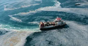 Yılda 50 bin gemi Marmara Denizi’ni nasıl kirletiyor?