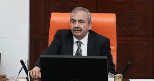 Sırrı Süreyya Önder, Kobani Davası kararlarına tepki gösterdi