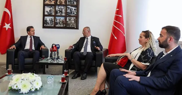 MHP heyeti CHP’ye bayram ziyareti yaptı