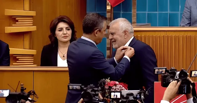 Eski bakan Müslüm Doğan CHP’ye katıldı