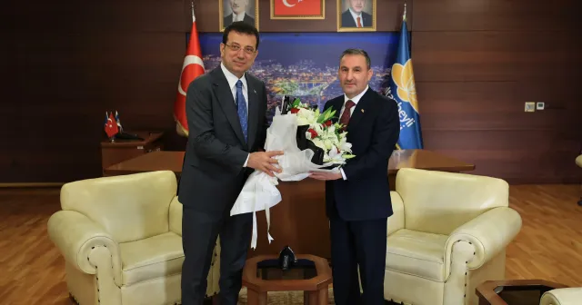 Ekrem İmamoğlu, Sultanbeyli Belediye Başkanı Ali Tombaş’ı ziyaret etti