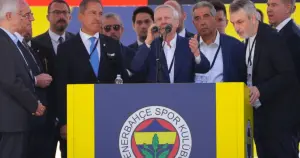 Aziz Yıldırım Fenerbahçe kongresini terk etti