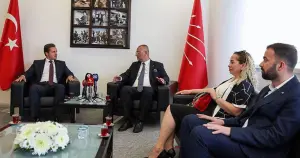 MHP heyeti CHP’ye bayram ziyareti yaptı