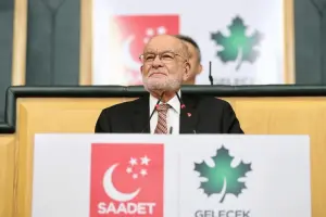 Temel Karamollaoğlu ve Ahmet Davutoğlu grup toplantısında konuştu