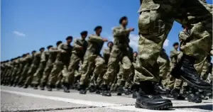 Yaşar Güler'den zorunlu askerlik açıklaması