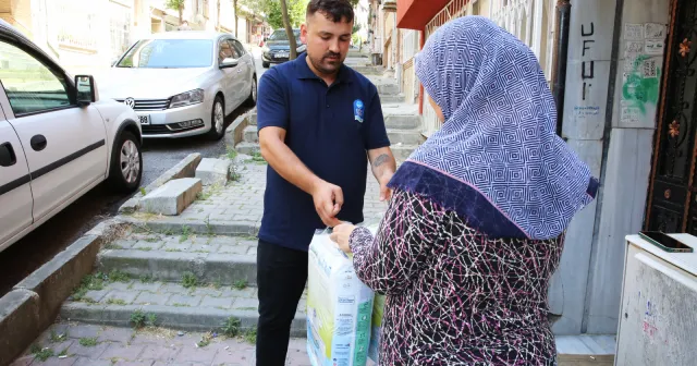 Eyüpsultan Belediyesi'nden yaşlı ve yatalak hastalara destek