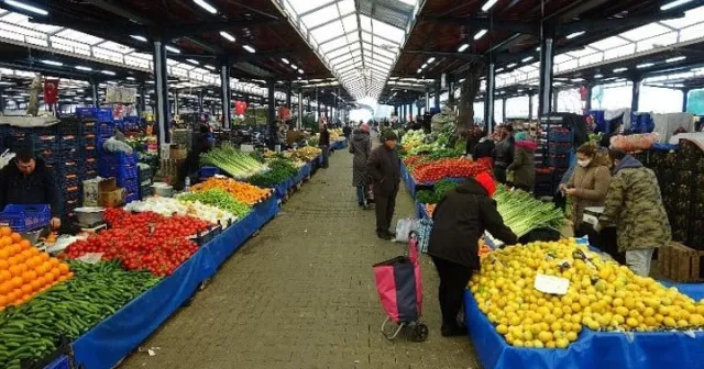Üsküdar Belediyesi'nden emeklilere pazar desteği