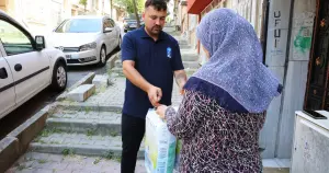Eyüpsultan Belediyesi'nden yaşlı ve yatalak hastalara destek