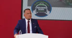 Mehmet Murat Çalık: Yoksulluk çocukların kaderi olamaz