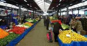 Üsküdar Belediyesi'nden emeklilere pazar desteği