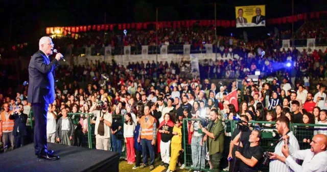 Müsavat Dervişoğlu, Diyanet İşleri Başkanı Ali Erbaş'a istifa çağrısı yaptı