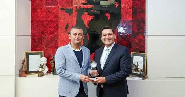 Özgür Özel, TAG'ın kurucusu Oğuz Alper Öktem'i ağırladı
