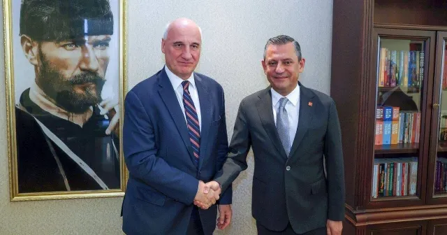 Özgür Özel, Yunanistan'ın Ankara Büyükelçisi ile görüştü