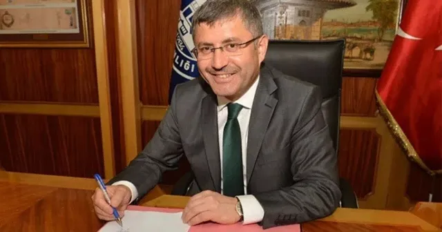 Üsküdar Belediyesi'nden AK Partili eski başkan hakkında suç duyurusu