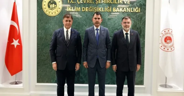 Bakan Kurum, İzmir Büyükşehir Belediye Başkanı Tugay ile bir araya geldi