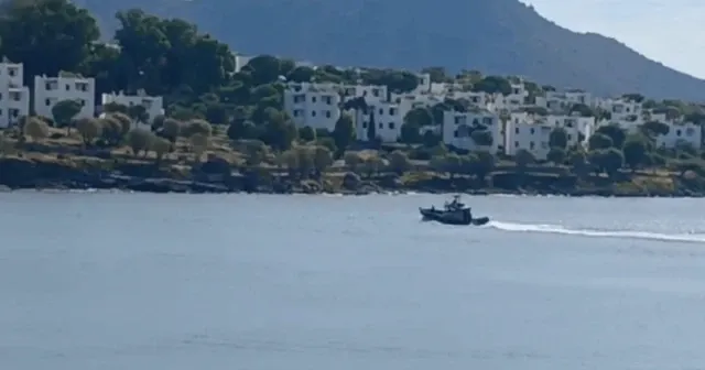Bakan Yerlikaya, Yunanistan Denizcilik Bakanı Stylianides ile Yunan botlarının Türk karasularını ihlalini görüştü