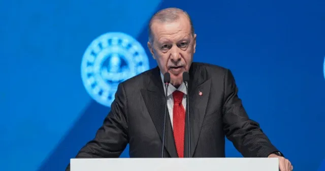 Cumhurbaşkanı Erdoğan'dan teğmenlere; kılıçları kime çekiyorsunuz?
