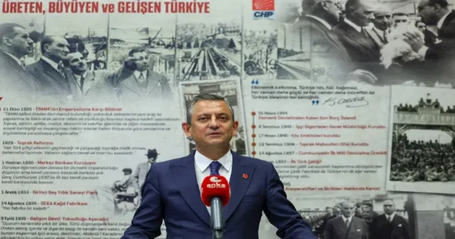 Özgür Özel, CHP Bellek Sergisi'nin açılışını yaptı