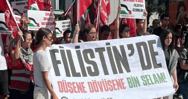 TİP'li öğrenciler, Ayşenur Ezgi Eygi'nin öldürülmesini İsrail'in İstanbul Başkonsolosluğu önünde protesto etti