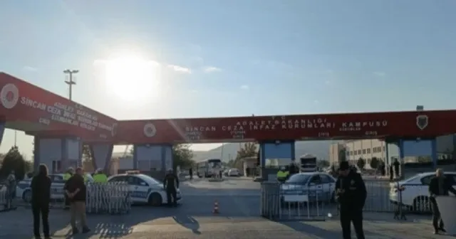 Turkuaz basın kartı olmayan gazeteciler Sinan Ateş davasında duruşmaya alınmadı