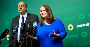 Almanya'da Yeşiller Partisi'nin eş başkanları istifa etti