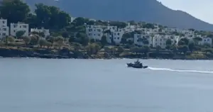 Bakan Yerlikaya, Yunanistan Denizcilik Bakanı Stylianides ile Yunan botlarının Türk karasularını ihlalini görüştü