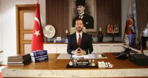Ceyhan Belediye Başkanı Kadir Aydar'a siyasi yasak geldi