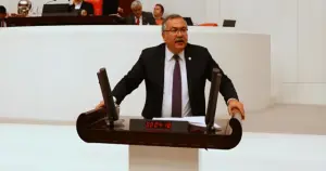 CHP'li Bülbül, Söke'nin 9 mahallesinde taşımalı eğitimin kaldırılmasını Meclis gündemine taşıdı: "Eğitim hakkı ihlal ediliyor"