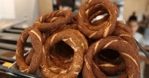 Gamze Akkuş İlgezdi: "Simit 15 lira. Vatandaş nasıl geçinecek?"