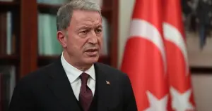 Hulusi Akar'dan Özgür Özel'e 100 bin liralık dava