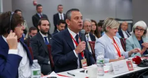 Özgür Özel Sosyalist Enternasyonal'de konuştu: Sonraki toplantı Ramallah’ta yapılmalı