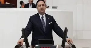 Umut Akdoğan, Devlet Tiyatrosu Genel Müdürlüğü'nde basın açıklaması yaptı