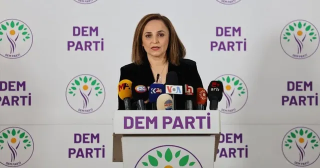 Ayşegül Doğan'dan "Bahçeli ile tokalaşma" açıklaması: Müzakere kanallarımız açık