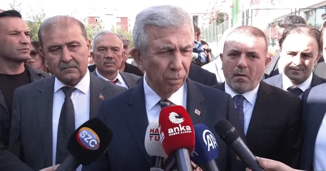 Mansur Yavaş: "Hala hijyen desteği isteyen okullar var. Temizlemeye devam ediyoruz"